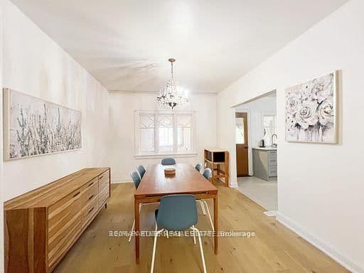 Upper 299 Robina Avenue E thumbnail 6
