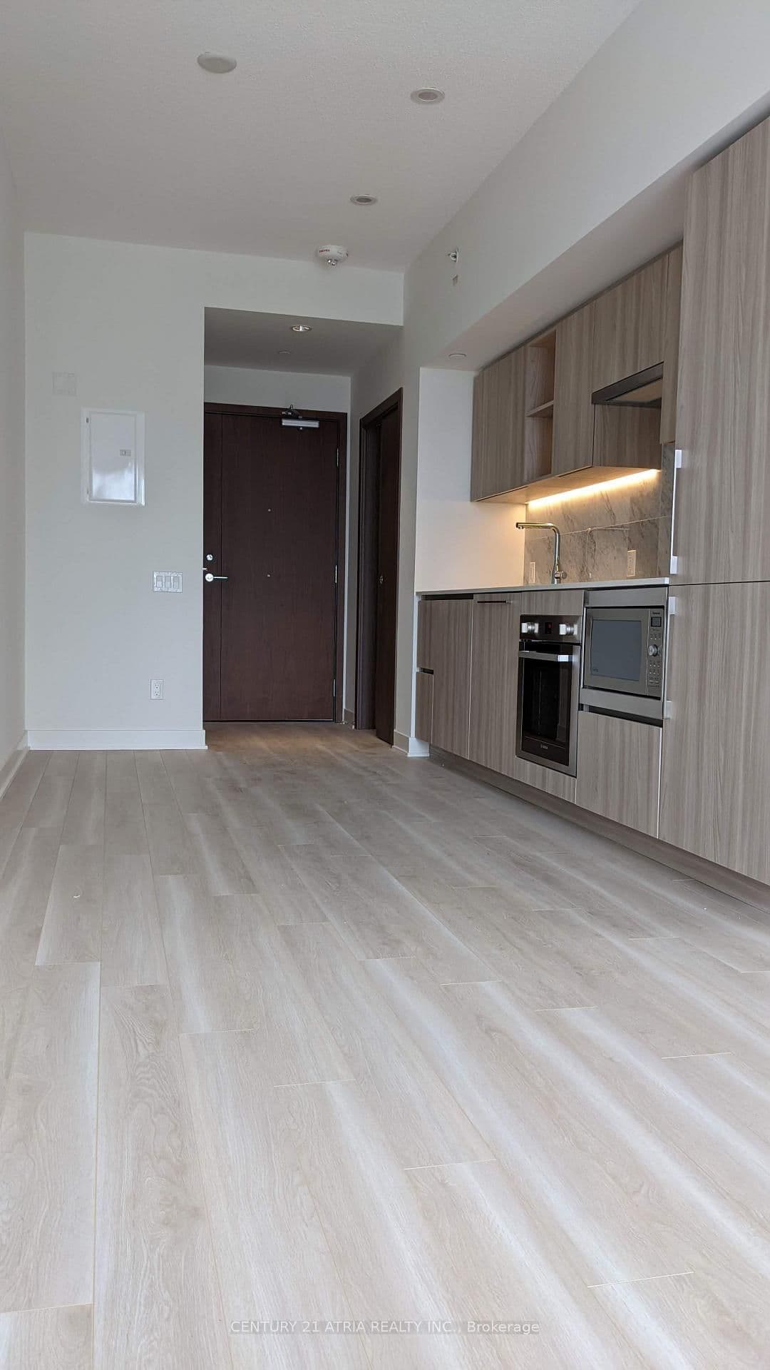 19 Bathurst Street, Unit 3306 thumbnail 3