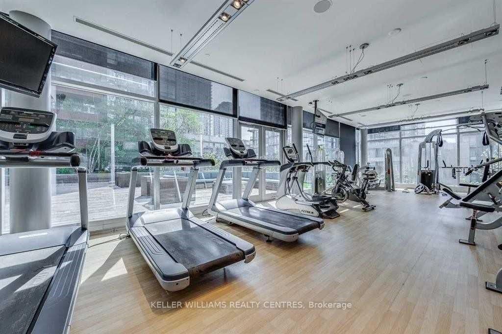 4 K E Spadina Avenue E, Unit 1220 thumbnail 16