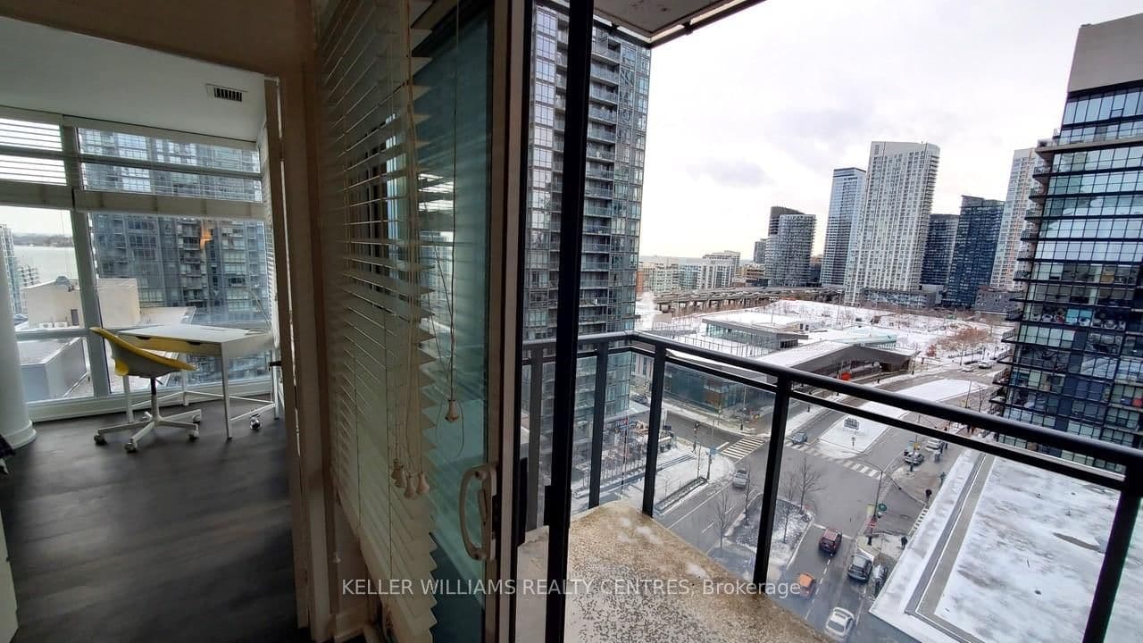 4 K E Spadina Avenue E, Unit 1220 thumbnail 5