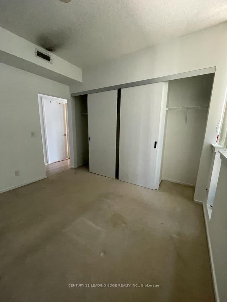 8 Charlotte Street, Unit 302 thumbnail 8