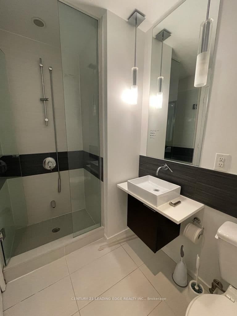 8 Charlotte Street, Unit 302 thumbnail 9