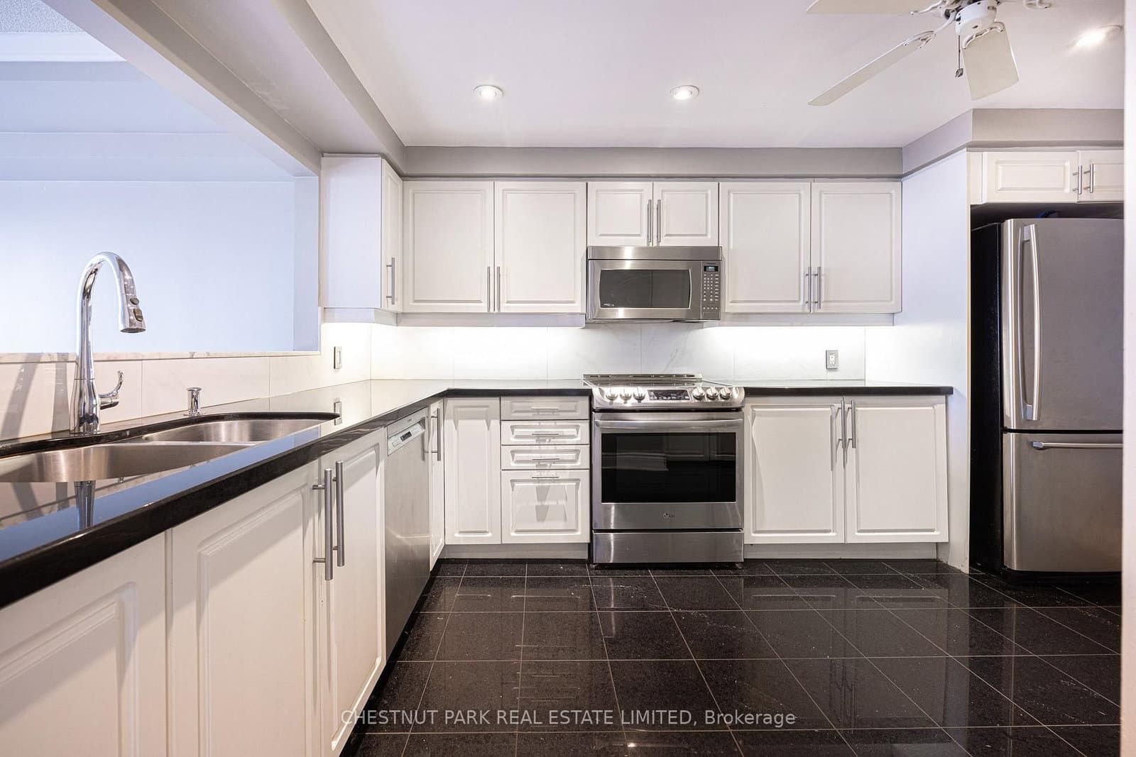 1818 Bayview Avenue, Unit 607 thumbnail 9