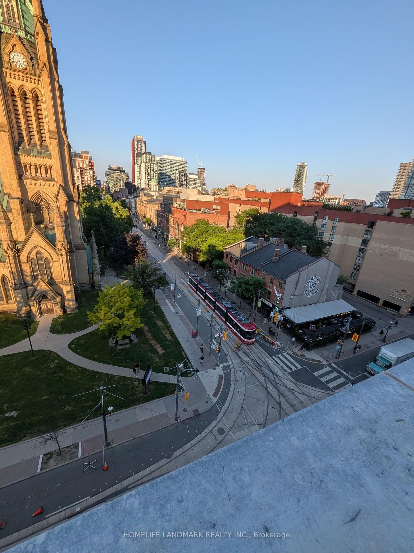 92 King Street E, Unit 805 thumbnail 22