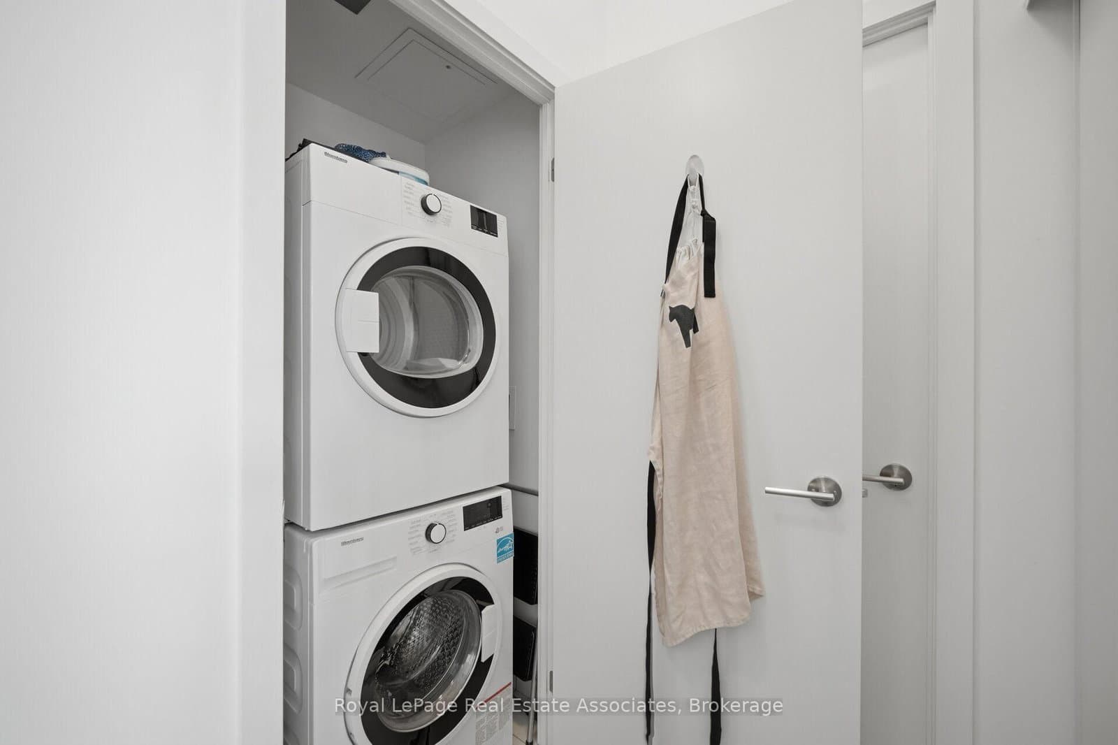 32 Forest Manor Road, Unit 207 thumbnail 23
