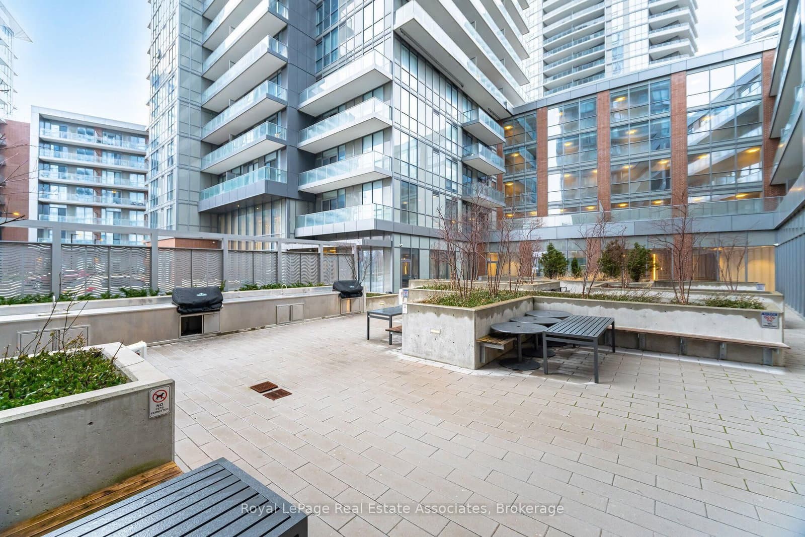 32 Forest Manor Road, Unit 207 thumbnail 28