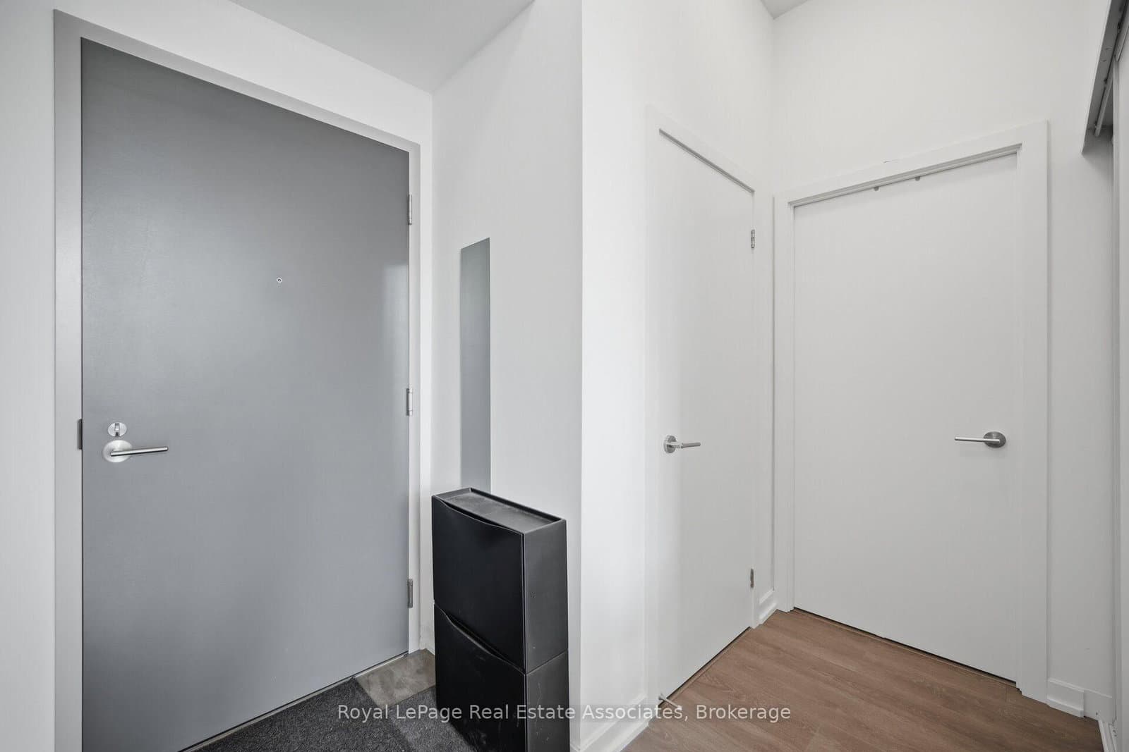 32 Forest Manor Road, Unit 207 thumbnail 5