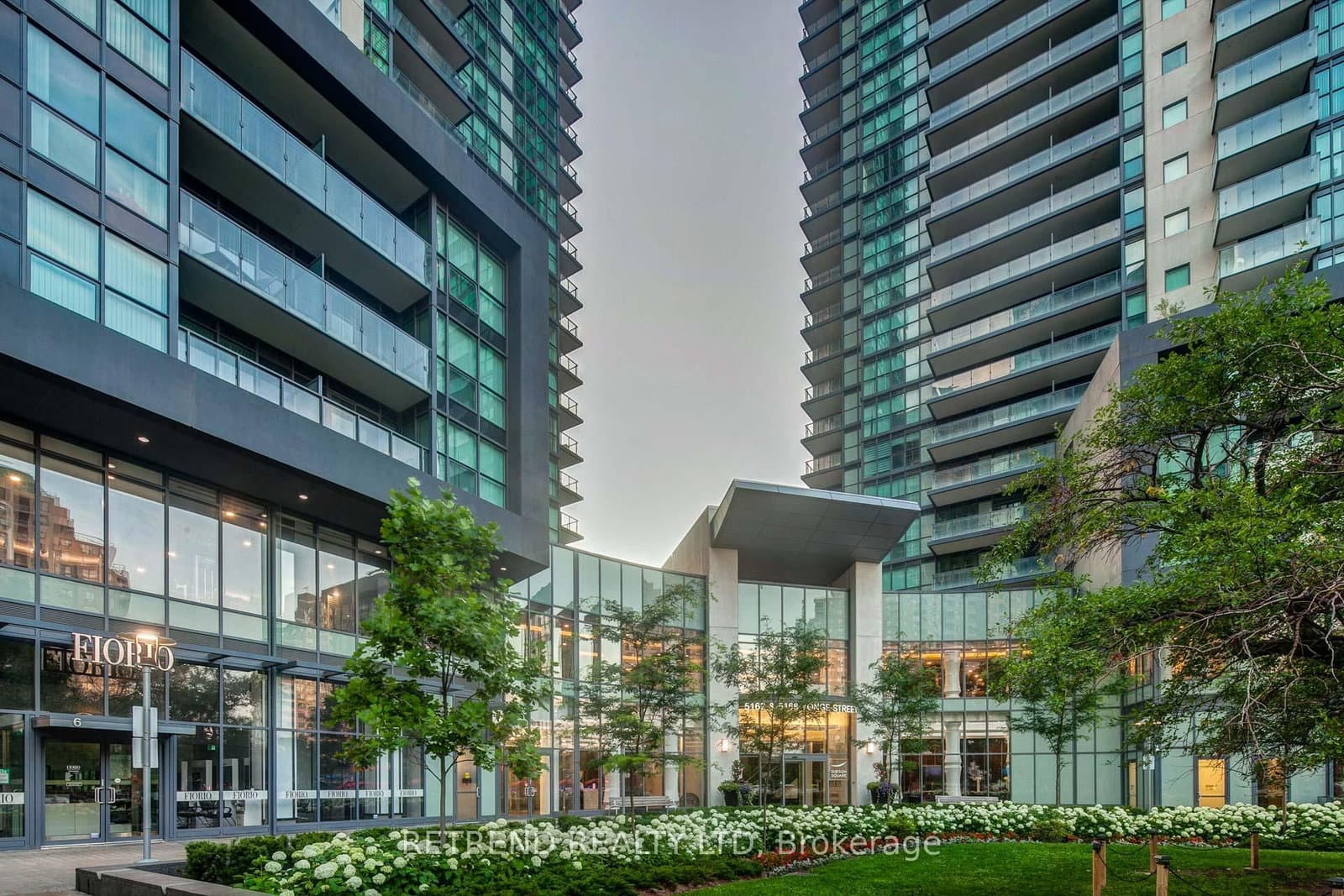 #1209 - 5168 yonge Street