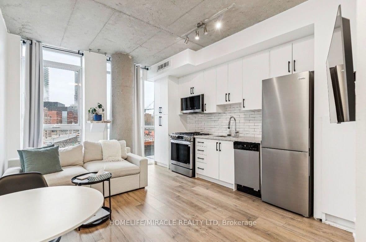 318 King Street E, Unit 207 thumbnail 11