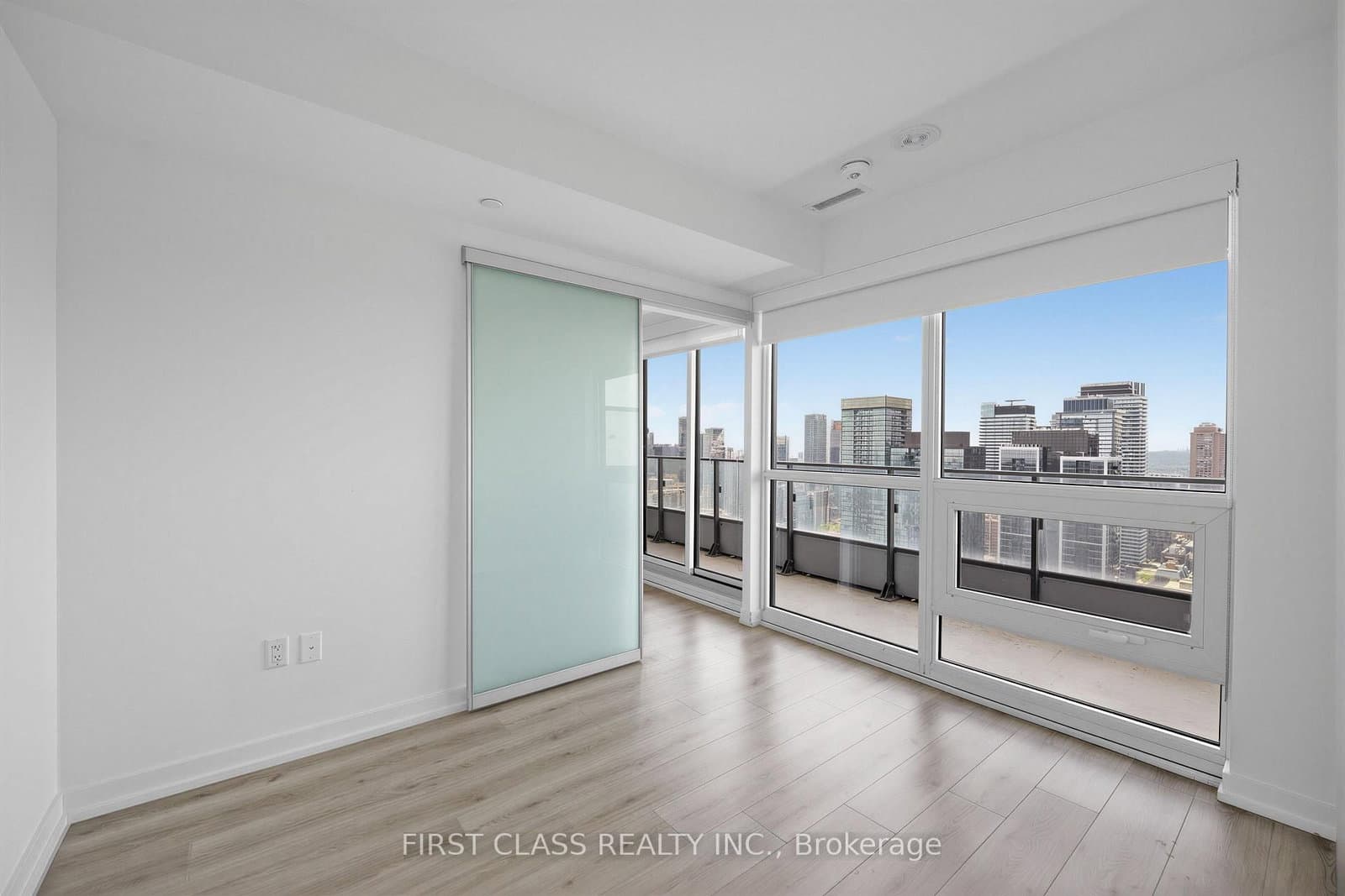 395 Bloor Street E, Unit 4203 thumbnail 11