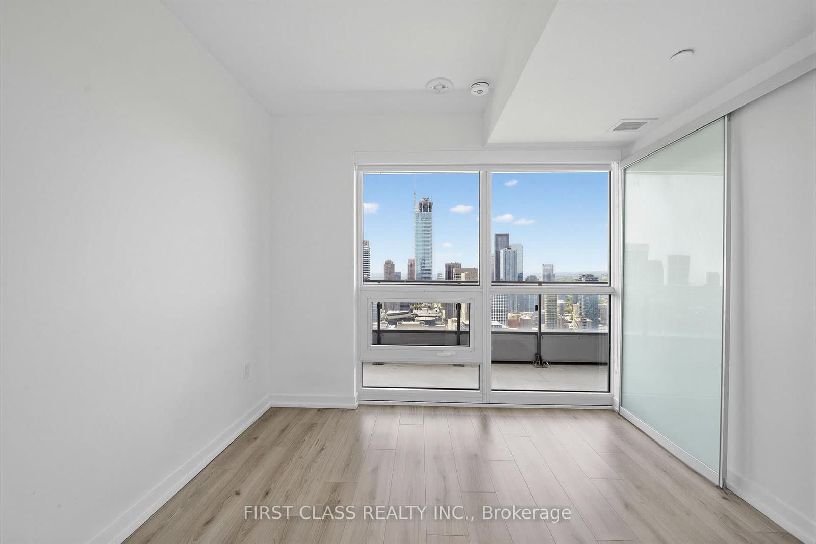 395 Bloor Street E, Unit 4203 thumbnail 15
