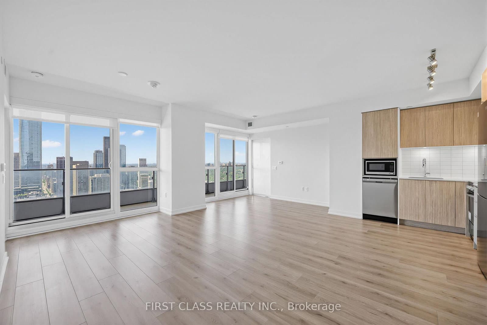 395 Bloor Street E, Unit 4203 thumbnail 19