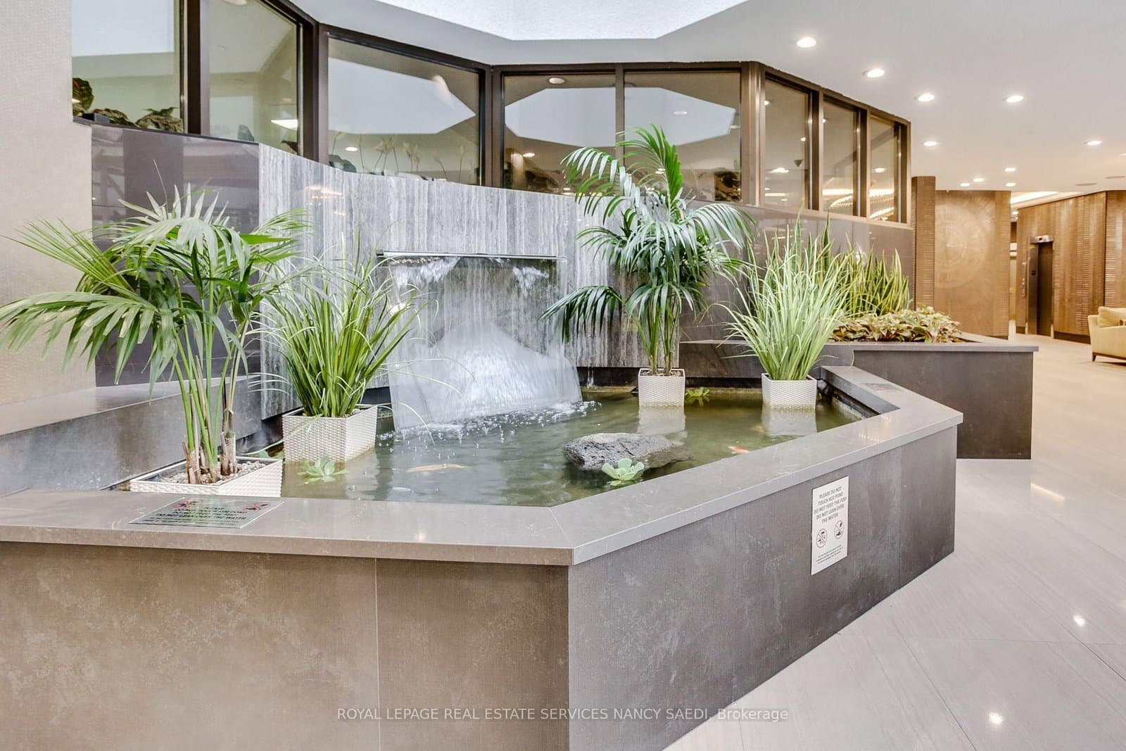 211 St Patrick Street, Unit Ph6 thumbnail 4