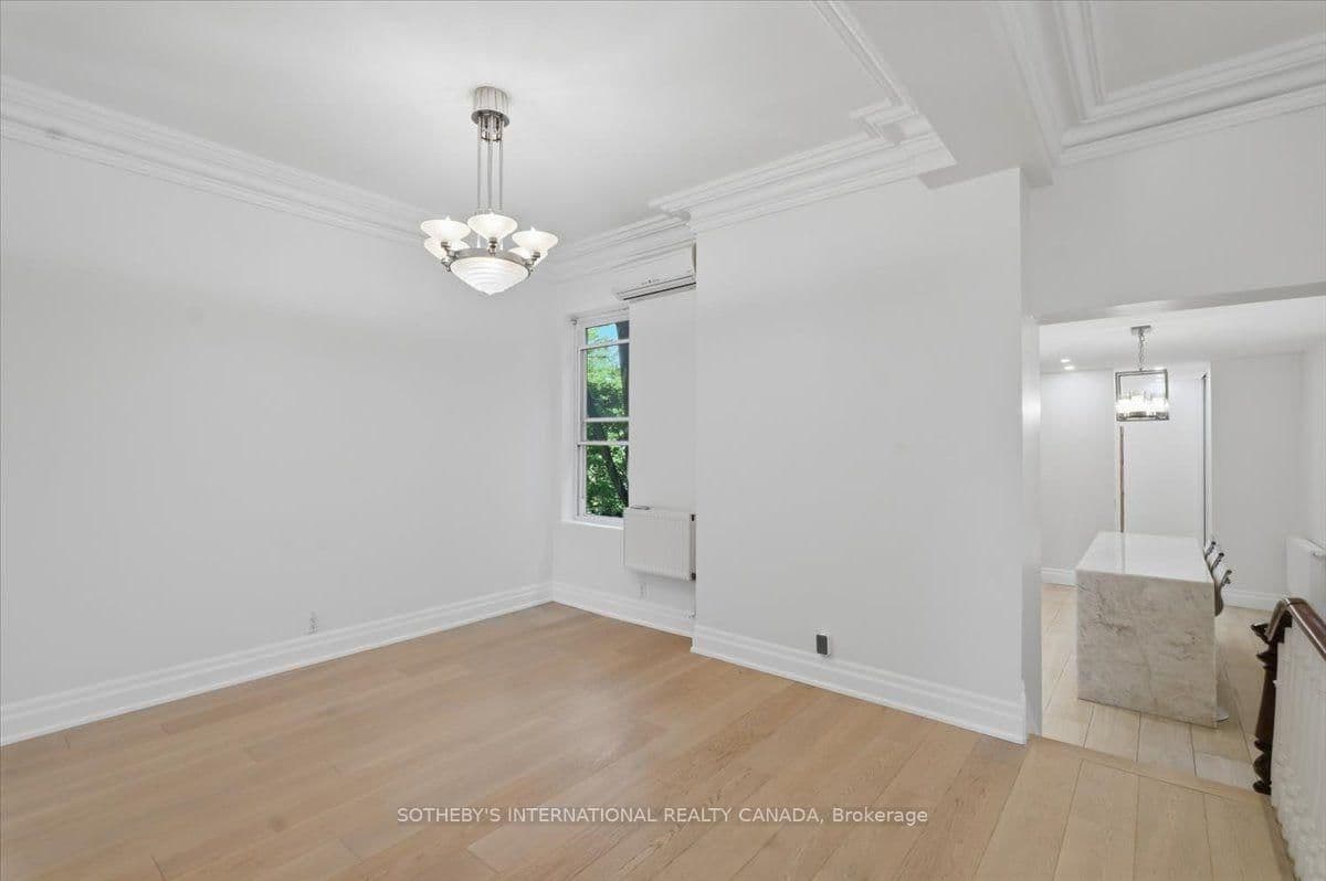 33 Rose Avenue thumbnail 17