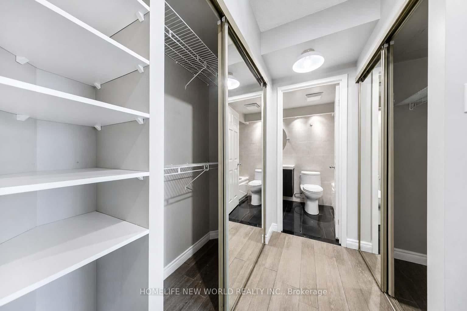 77 Harbour Square, Unit 1602 thumbnail 17