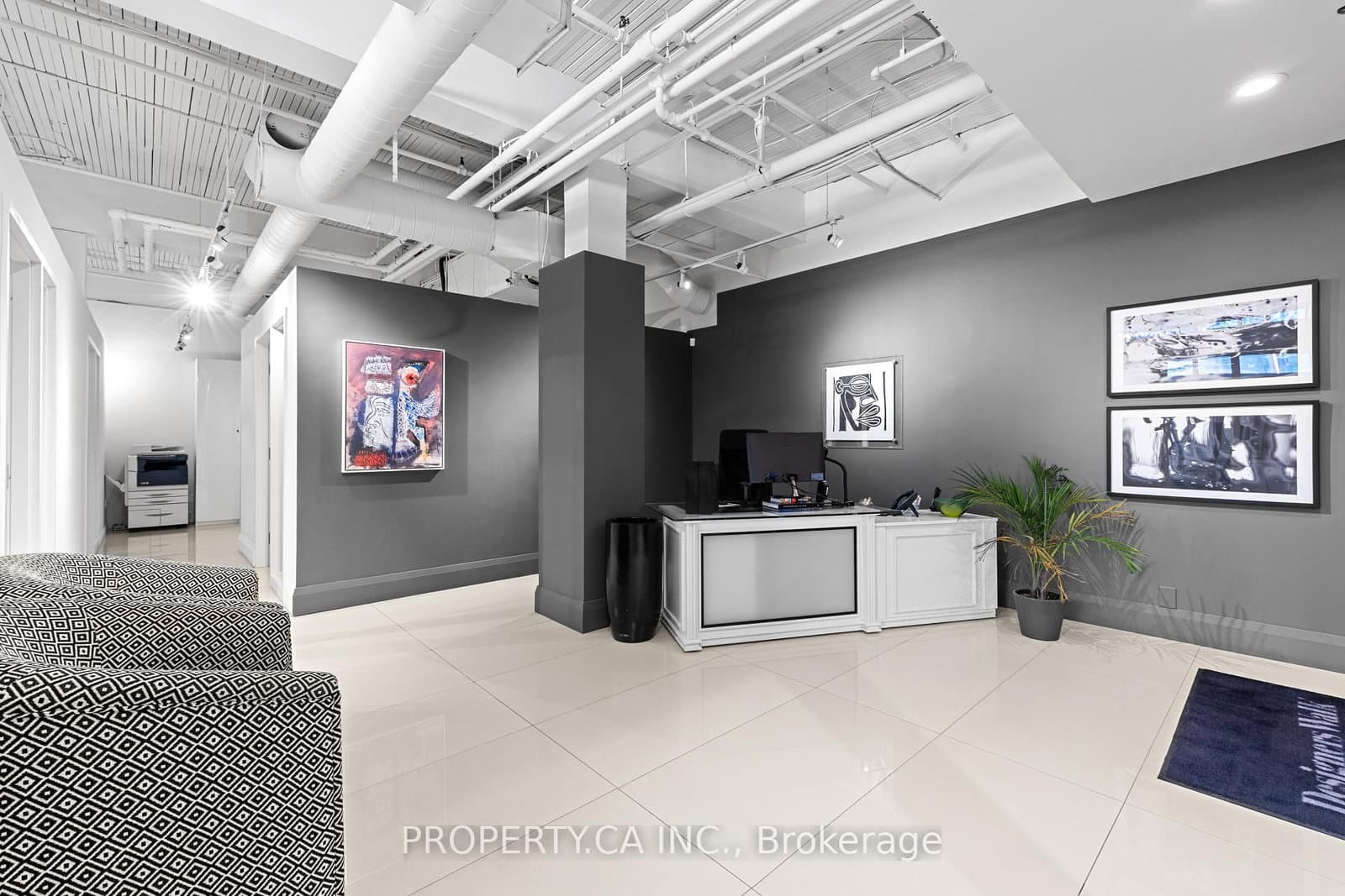 320 Davenport Road, Unit Unit 105 thumbnail 3