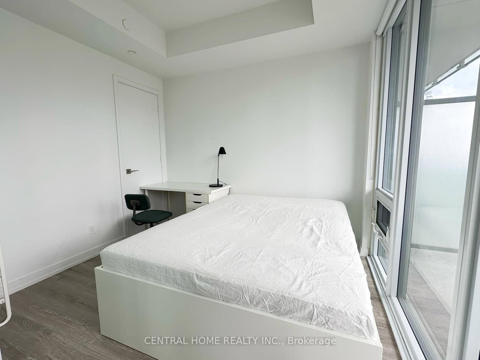 28 Wellesley Street E, Unit 1602 thumbnail 6