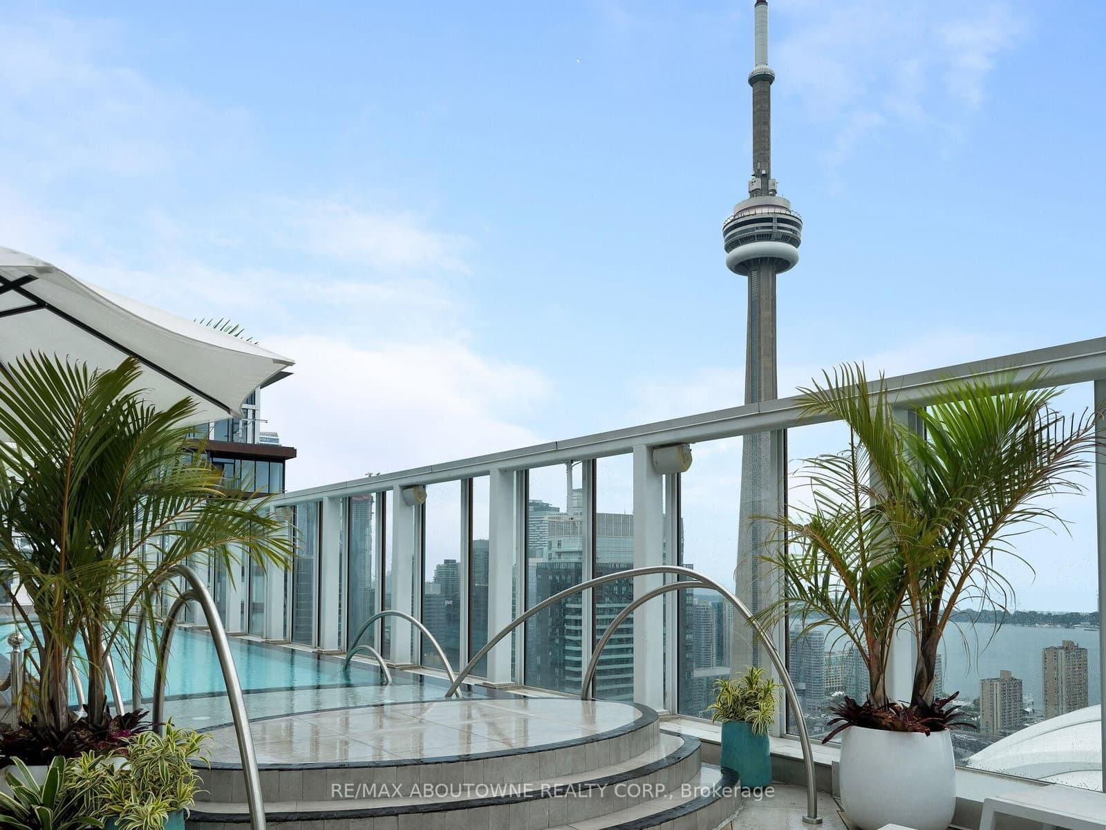 88 Blue Jays Way, Unit 2301 thumbnail 32