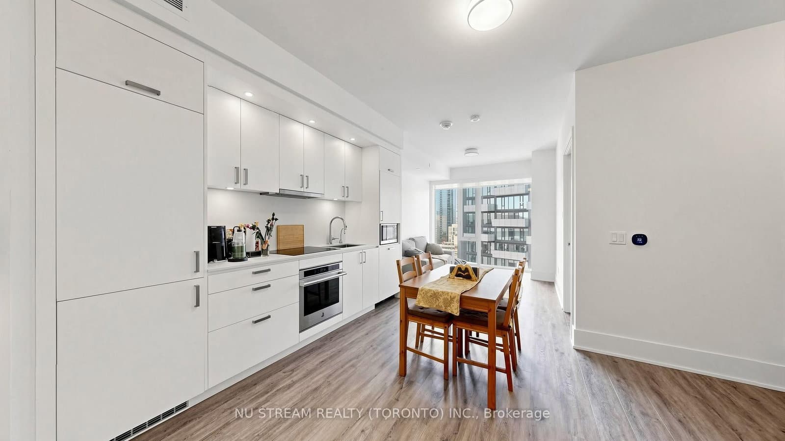 470 Front Street W, Unit 1408 thumbnail 18