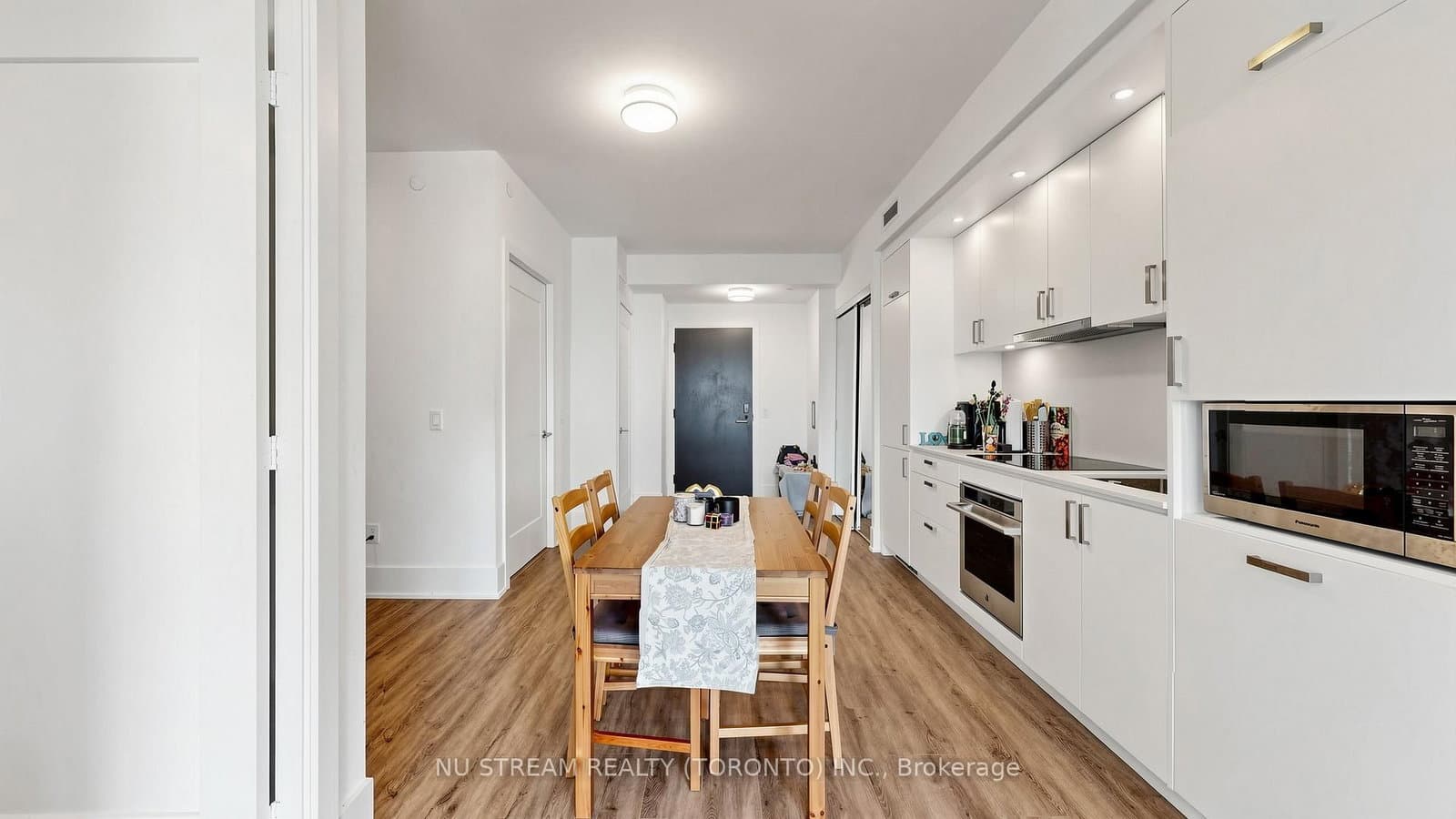 470 Front Street W, Unit 1408 thumbnail 21