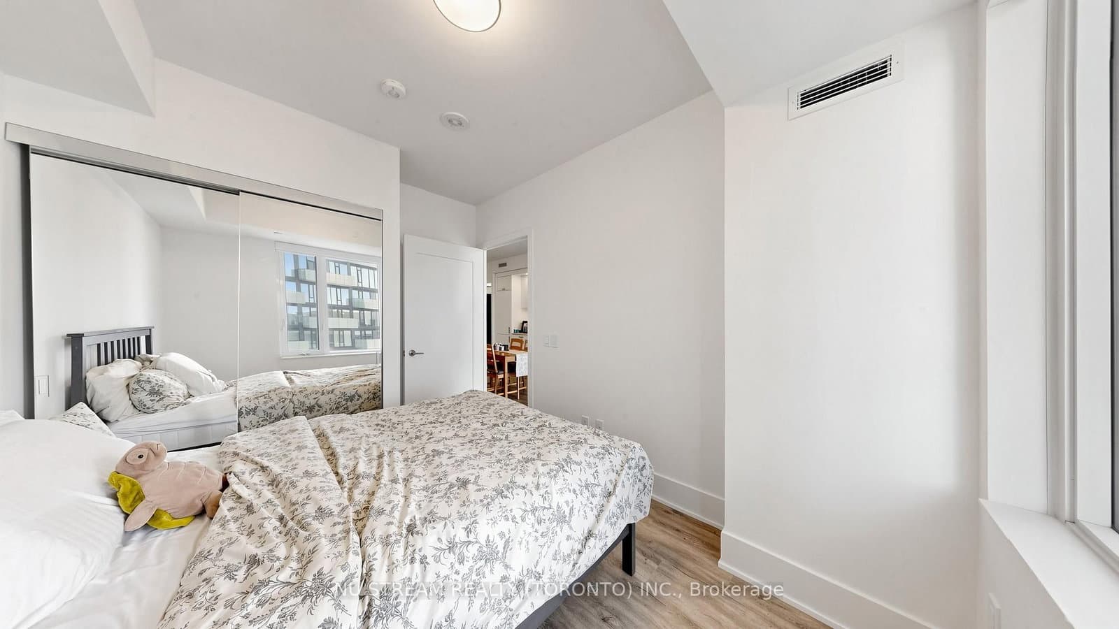 470 Front Street W, Unit 1408 thumbnail 28