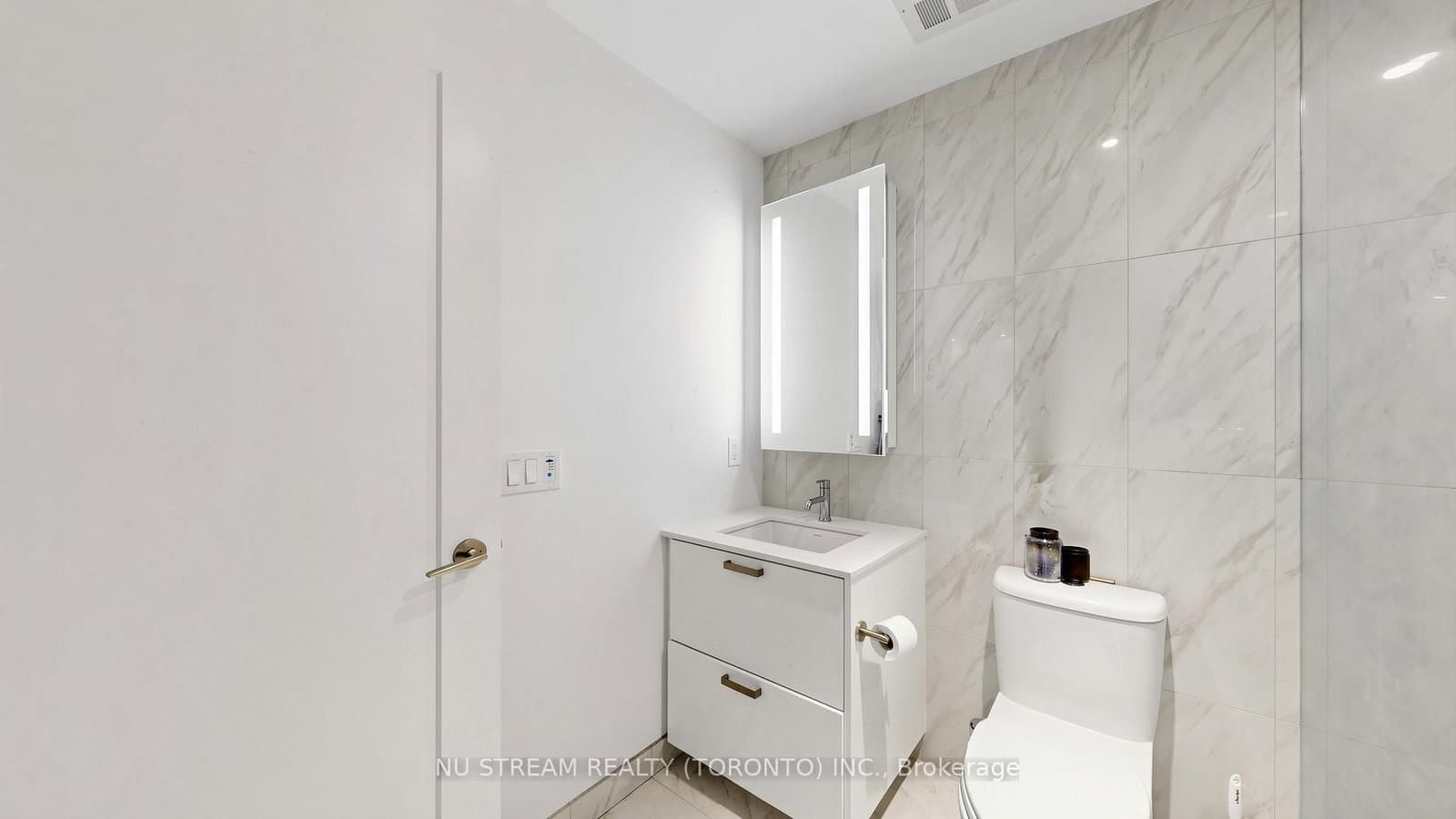470 Front Street W, Unit 1408 thumbnail 30