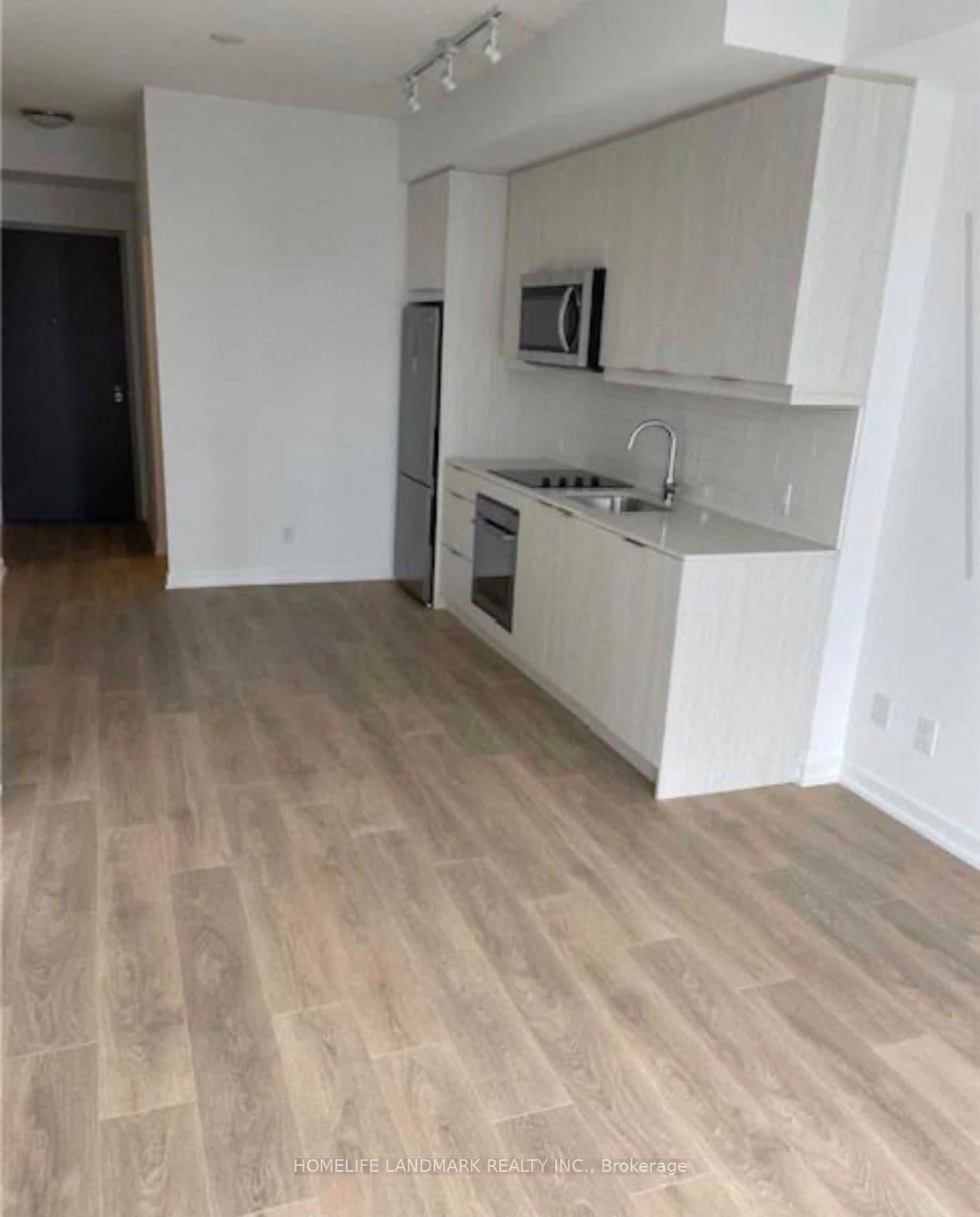 32 forest manor Road, Unit 811 thumbnail 2