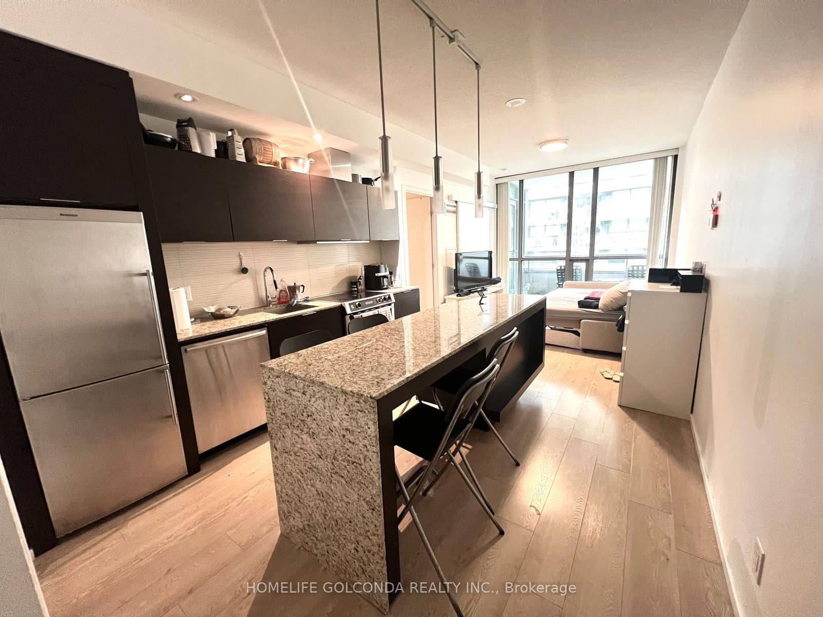 8 Charlotte Street, Unit 511 - Image 1
