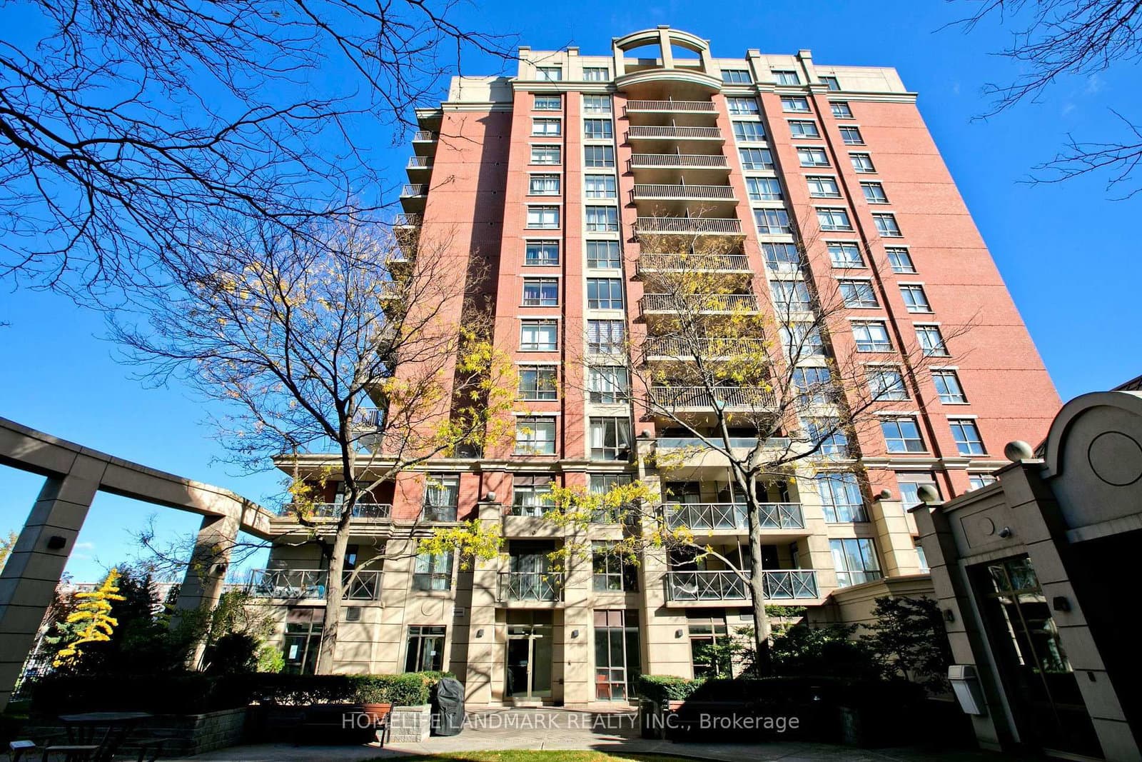 55 Harrison Garden Boulevard, Unit 1210 thumbnail 2