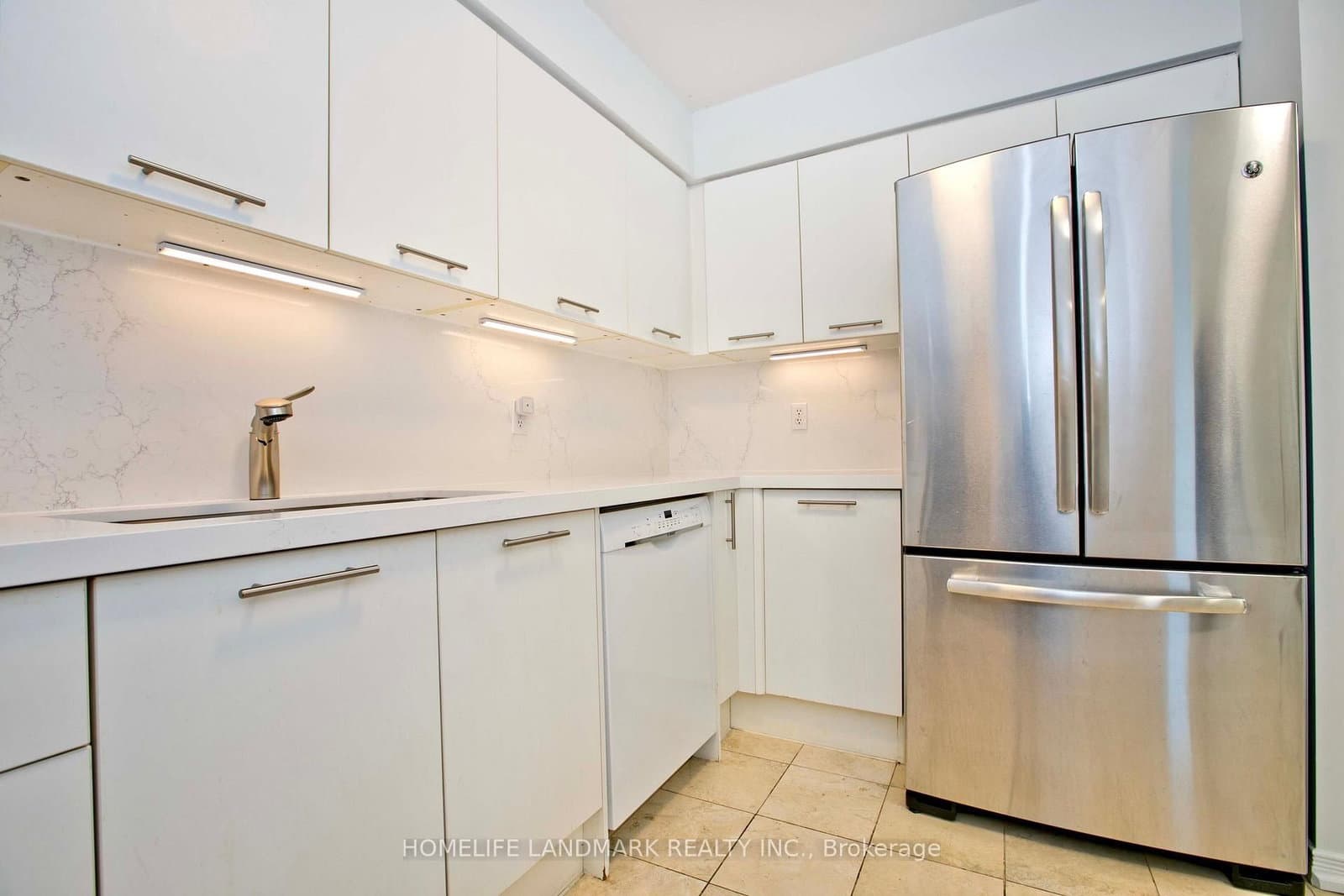 55 Harrison Garden Boulevard, Unit 1210 thumbnail 9