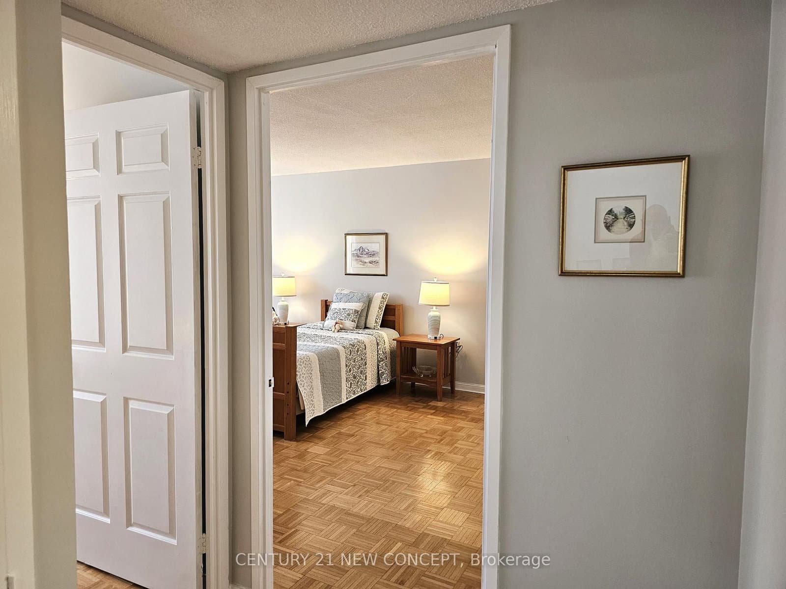 255 The Donway West E, Unit 123 thumbnail 16