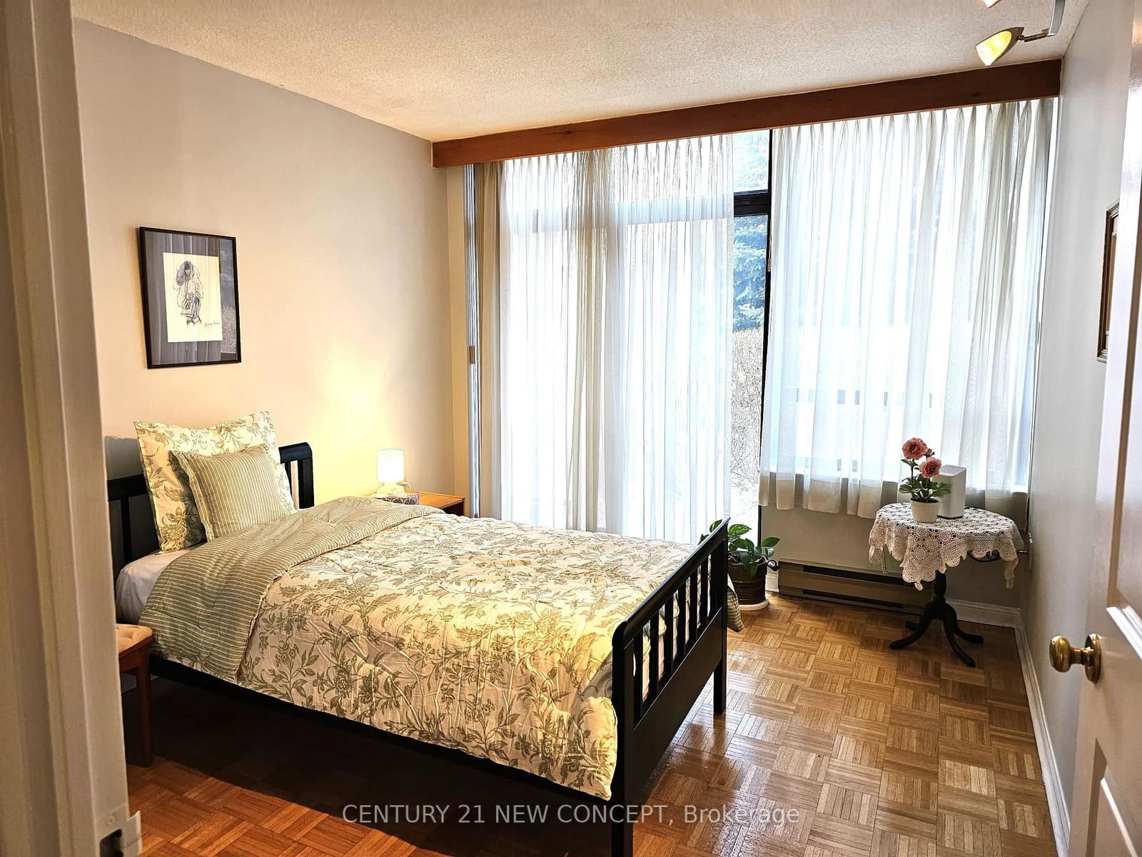 255 The Donway West E, Unit 123 thumbnail 23