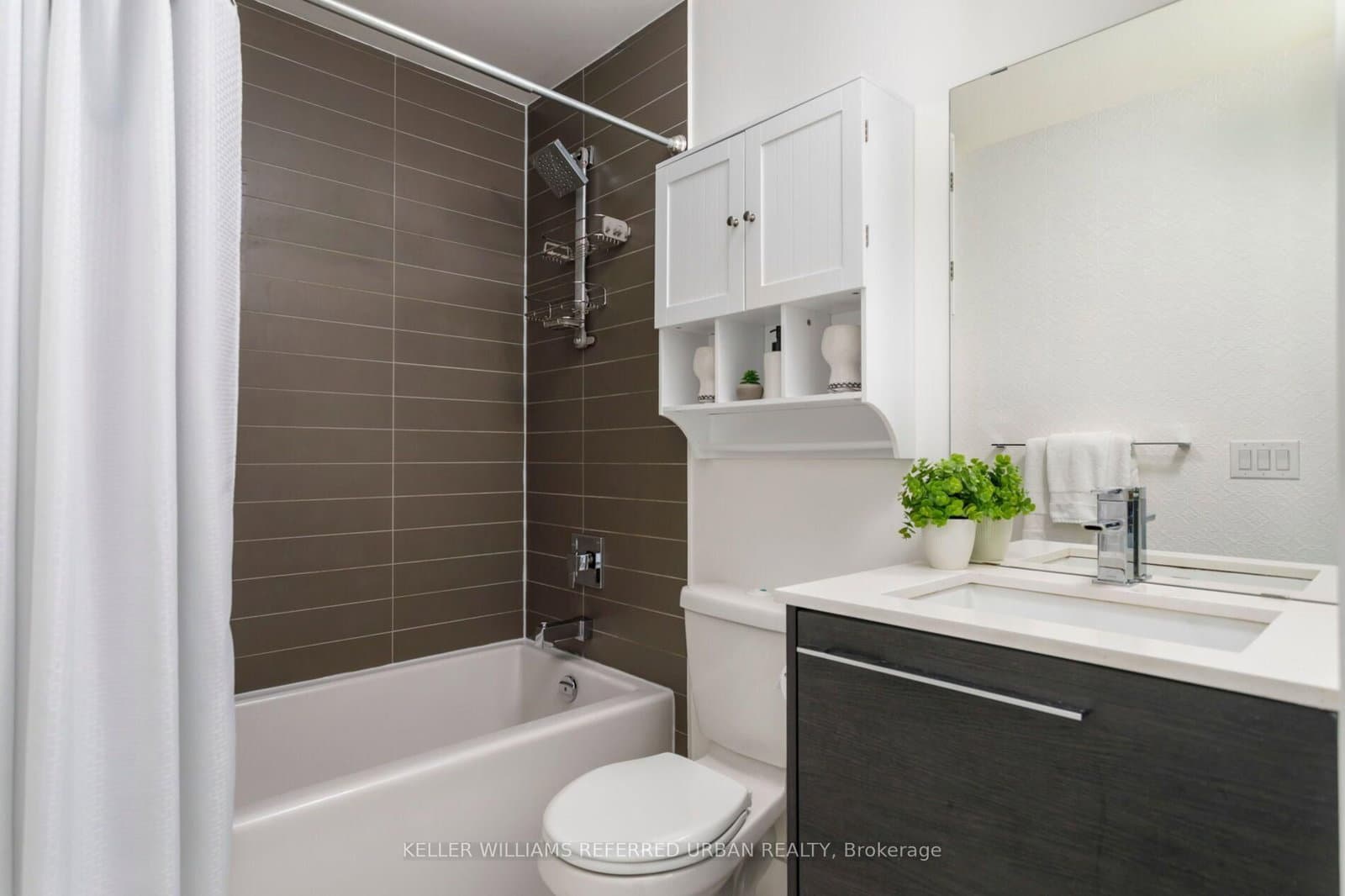 90 Trinity Street, Unit 212 thumbnail 12