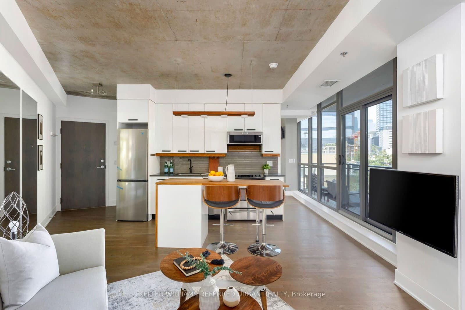 90 Trinity Street, Unit 212 thumbnail 14