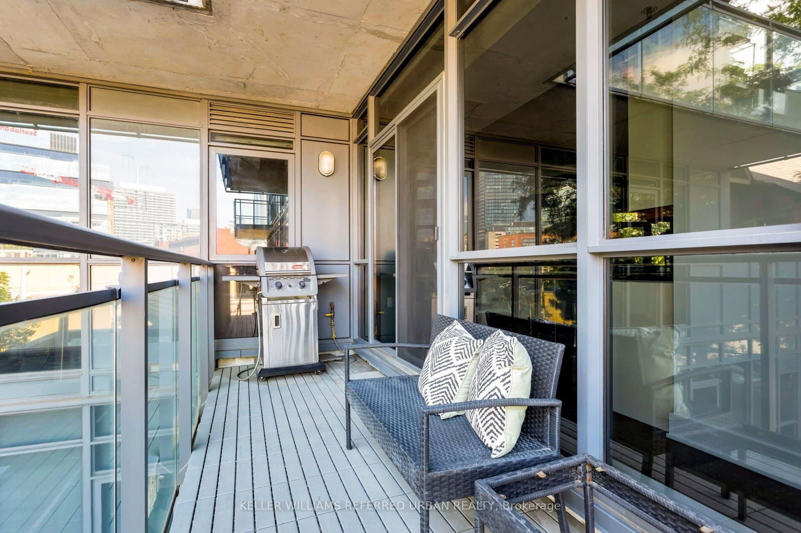 90 Trinity Street, Unit 212 thumbnail 20