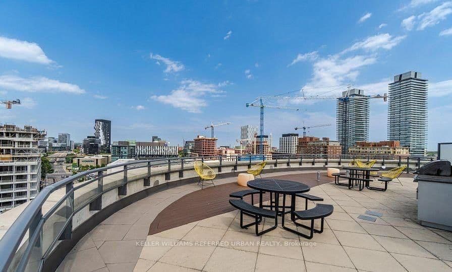 90 Trinity Street, Unit 212 thumbnail 28