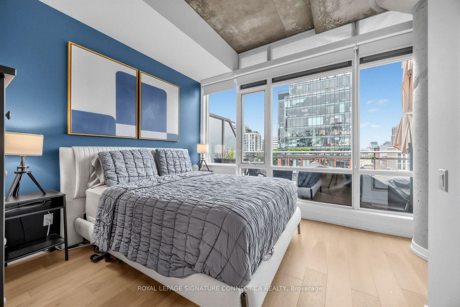 66 Portland Street, Unit PH806 thumbnail 19