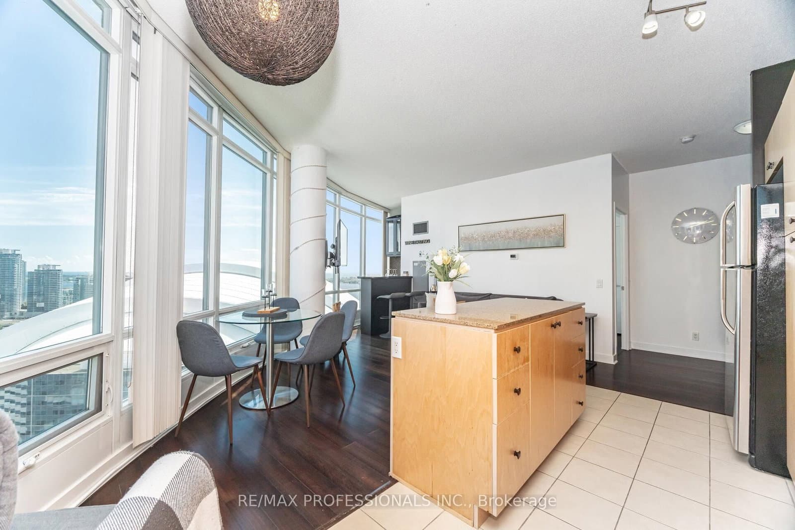 361 Front Street W, Unit 3303 thumbnail 16