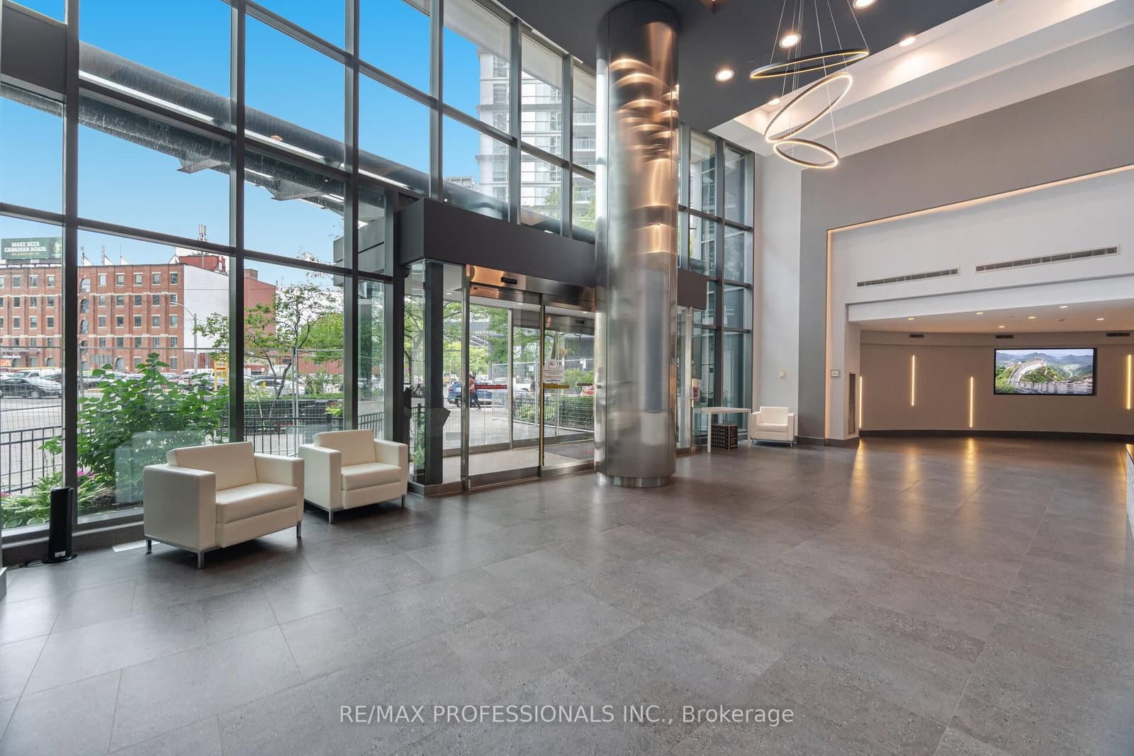 361 Front Street W, Unit 3303 thumbnail 3