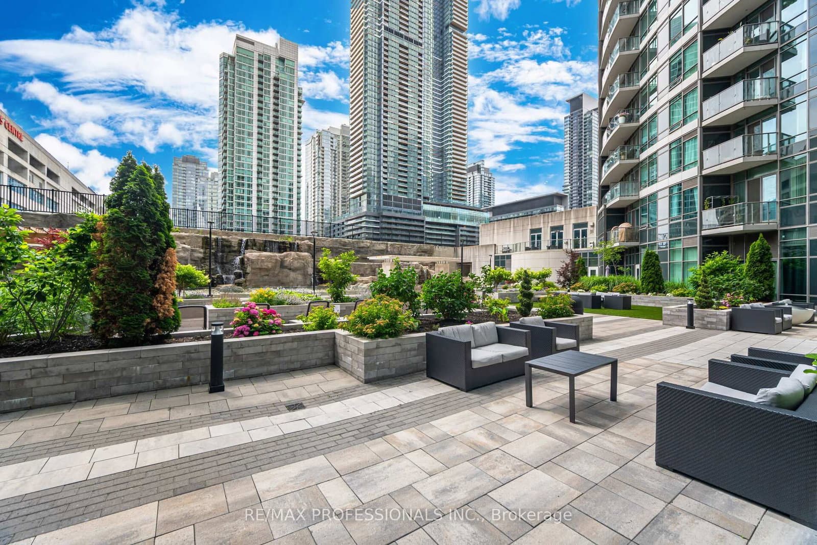 361 Front Street W, Unit 3303 thumbnail 32