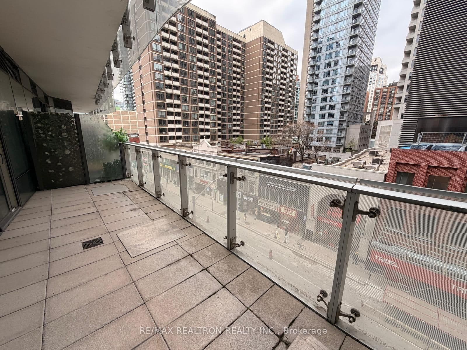 1 Bloor Street E, Unit 312 thumbnail 15