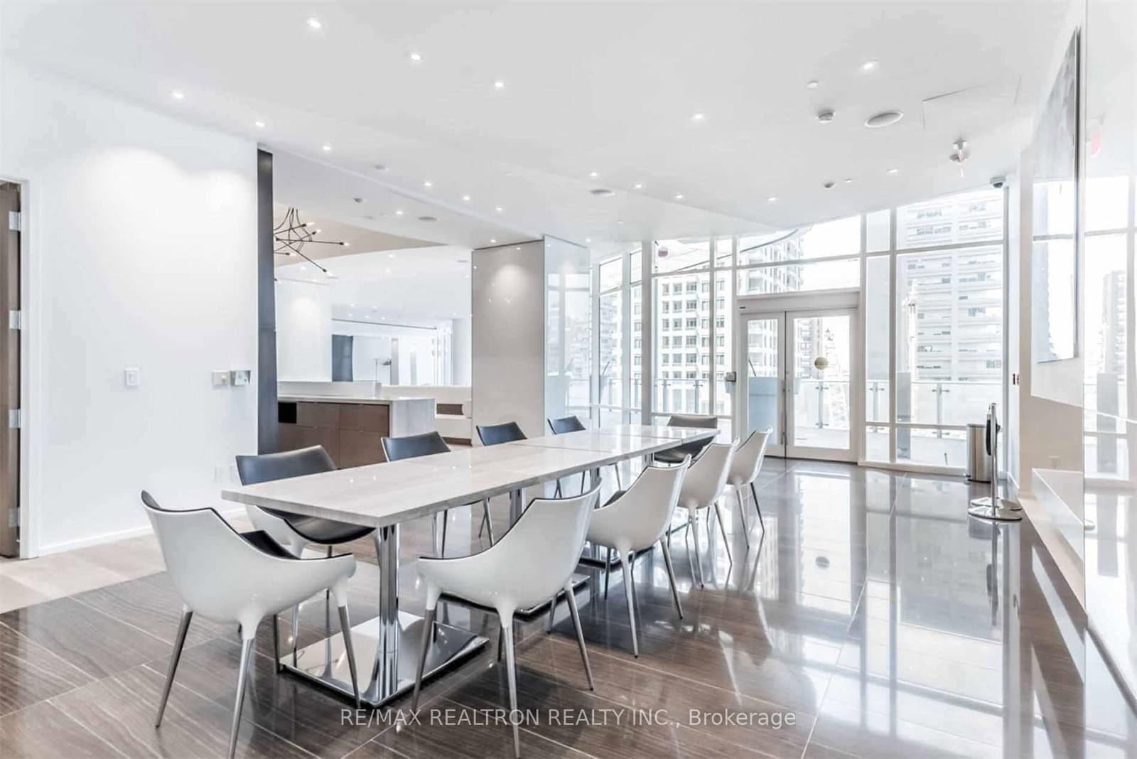 1 Bloor Street E, Unit 312 thumbnail 30