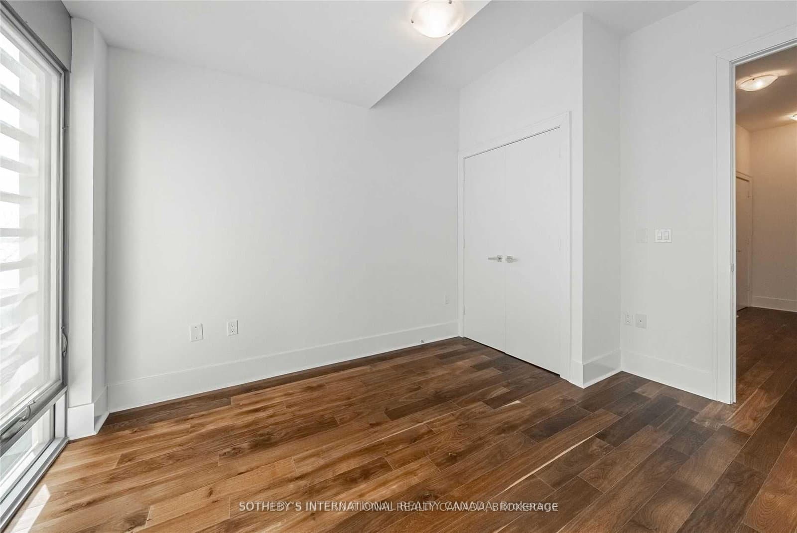 29 Queens Quay E, Unit TH-113 thumbnail 23