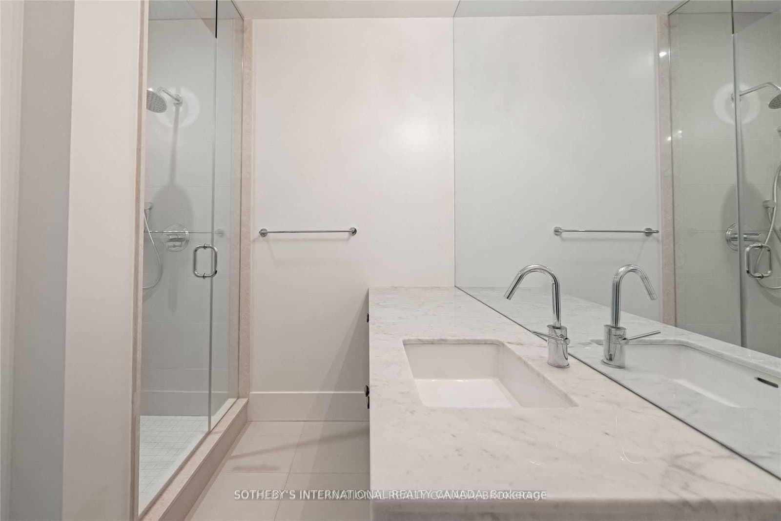 29 Queens Quay E, Unit TH-113 thumbnail 25