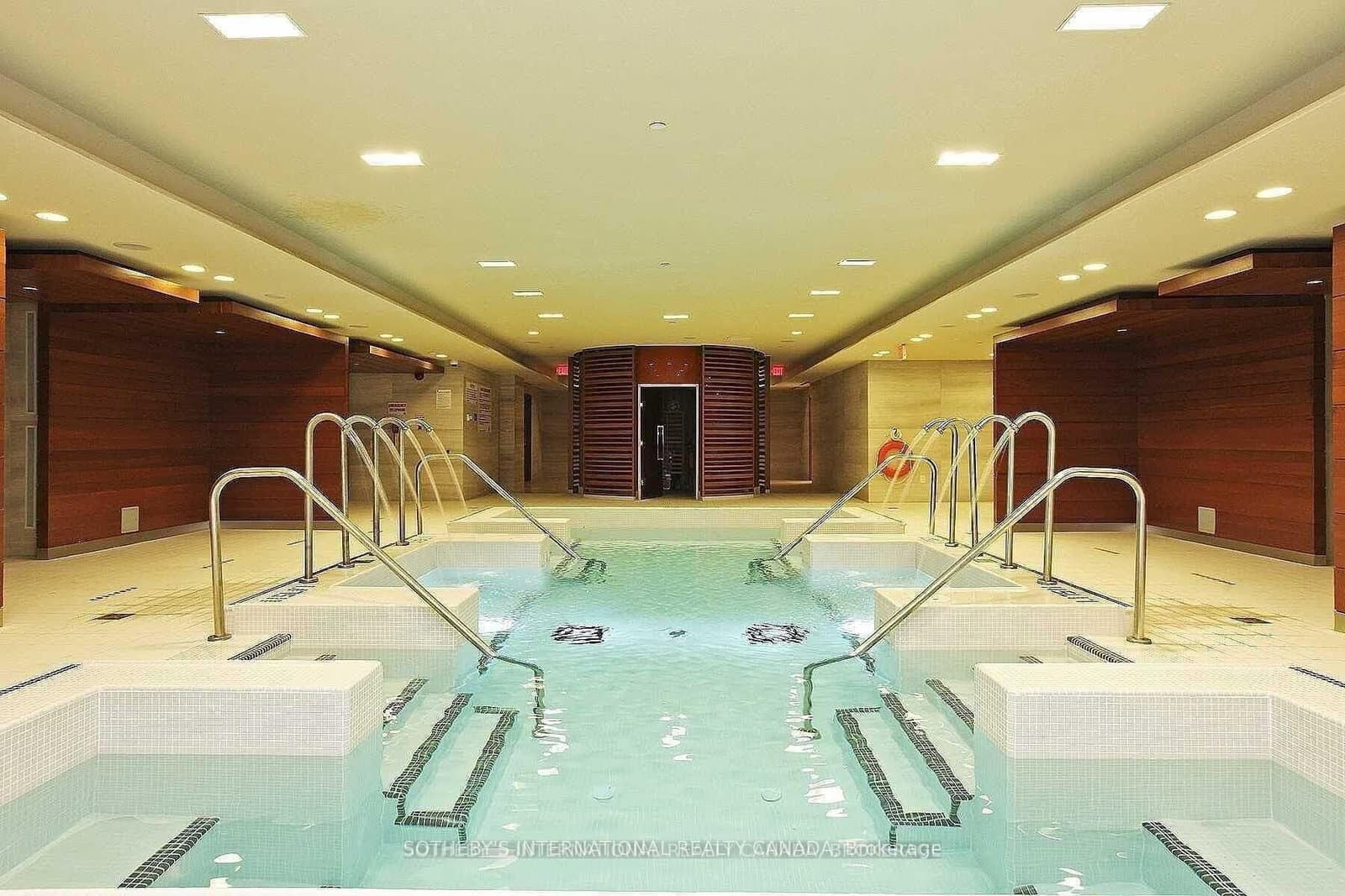 29 Queens Quay E, Unit TH-113 thumbnail 36