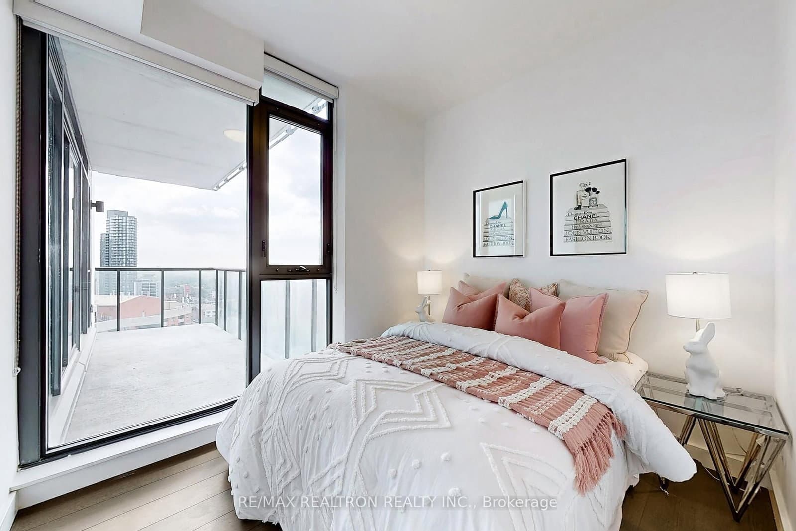 81 Wellesley Street E, Unit 2001 thumbnail 20