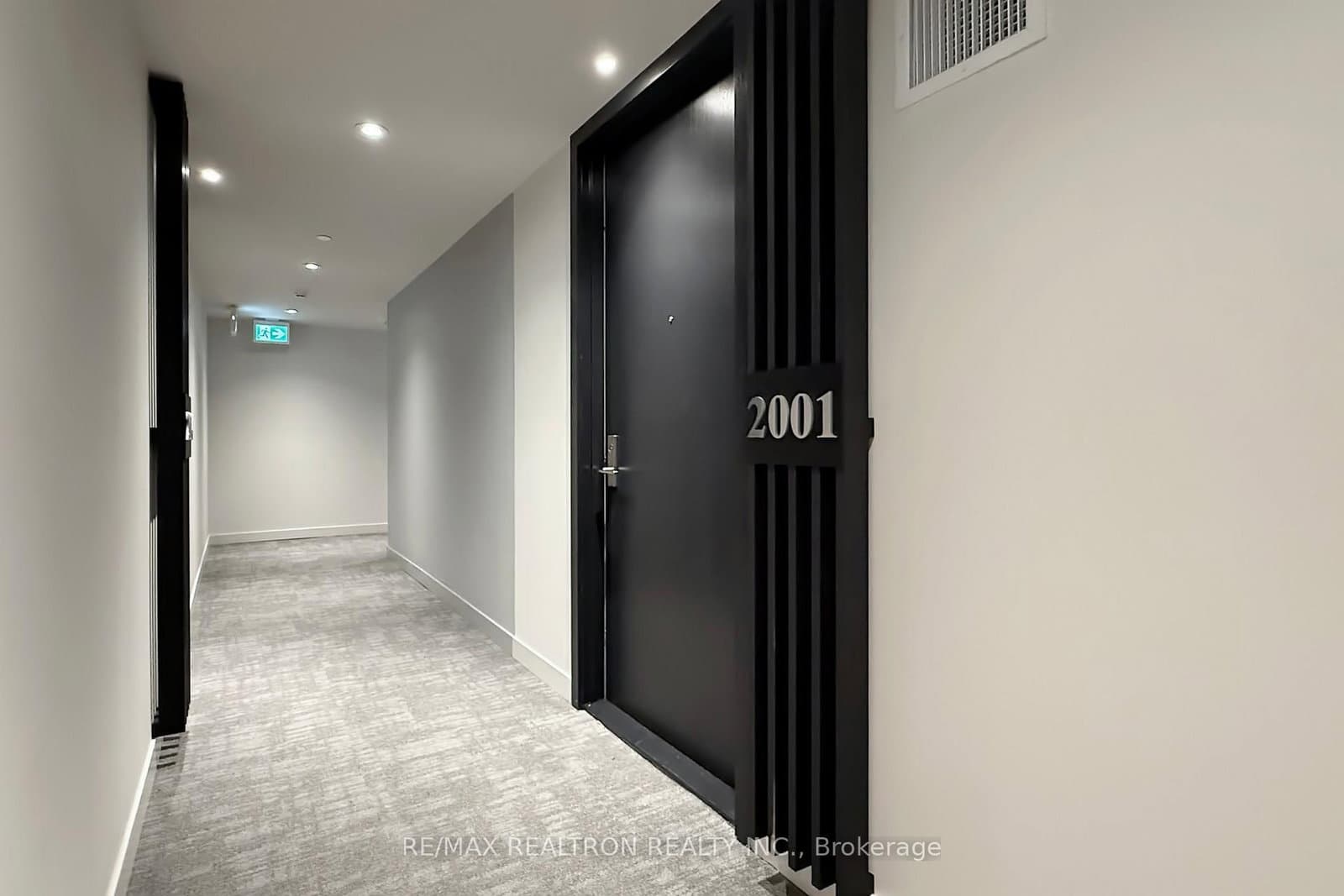 81 Wellesley Street E, Unit 2001 thumbnail 27