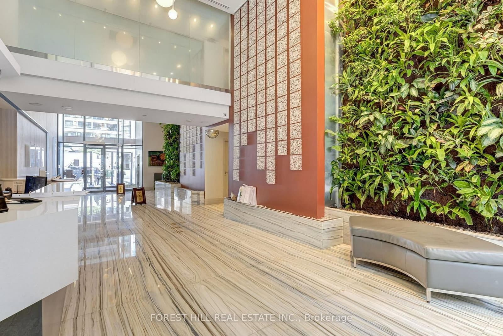 111 Elizabeth Street, Unit 917 thumbnail 3