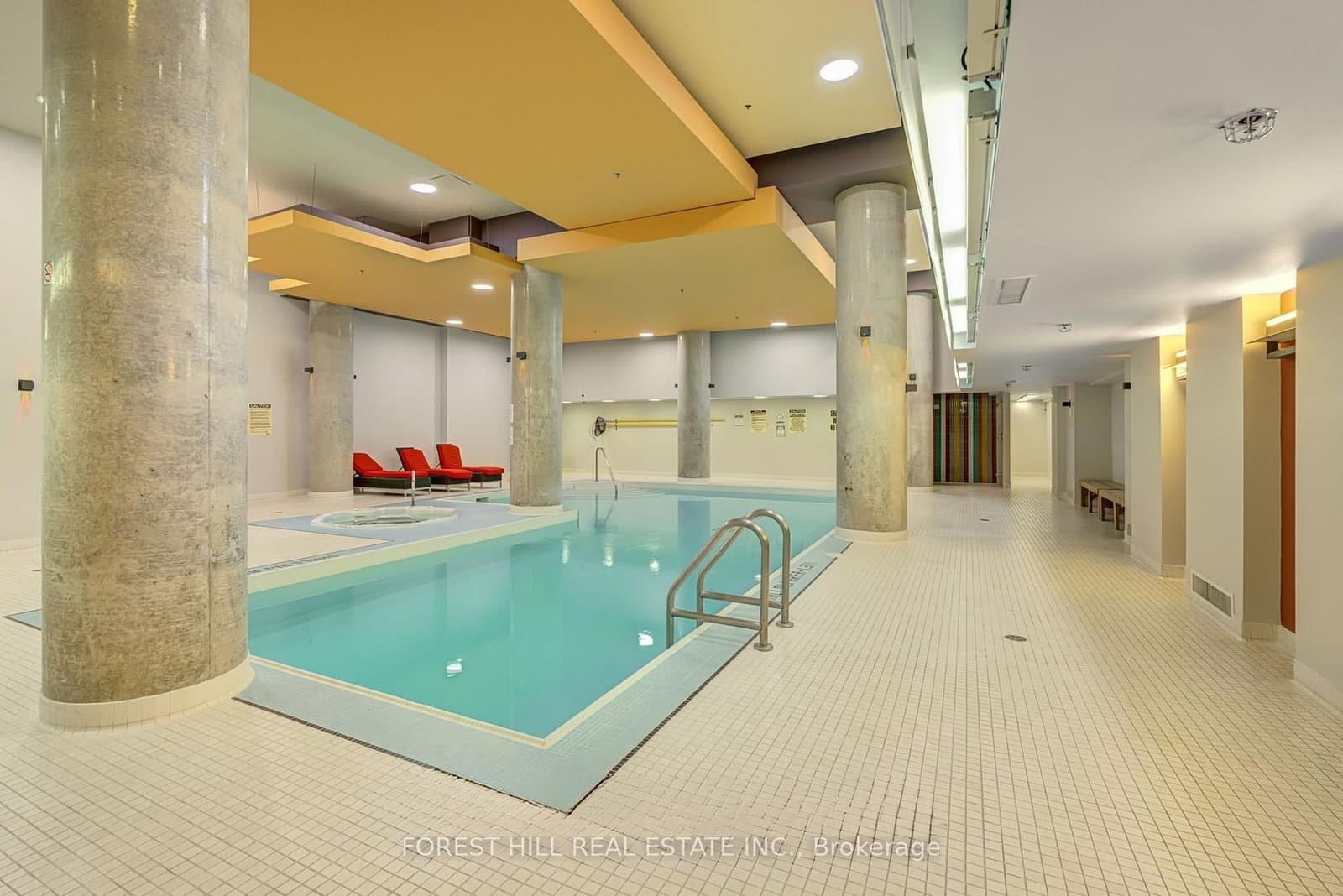 111 Elizabeth Street, Unit 917 thumbnail 5
