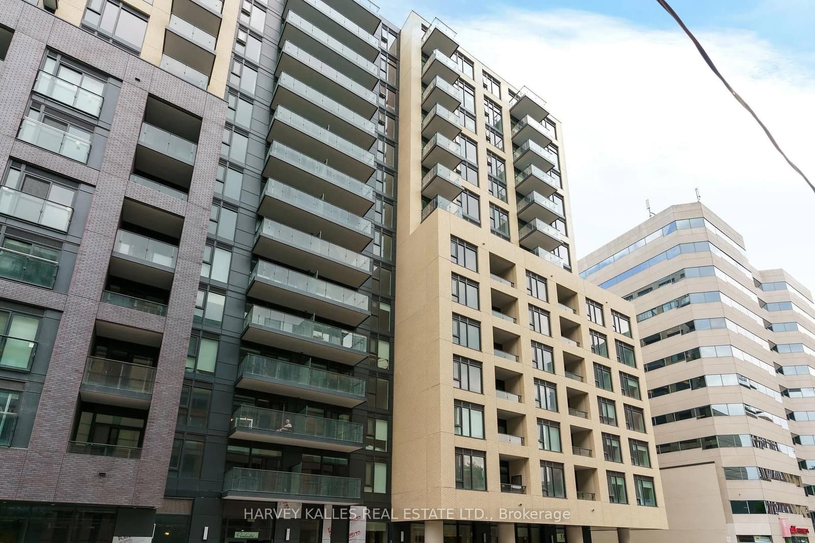 #410 - 543 Richmond Street W